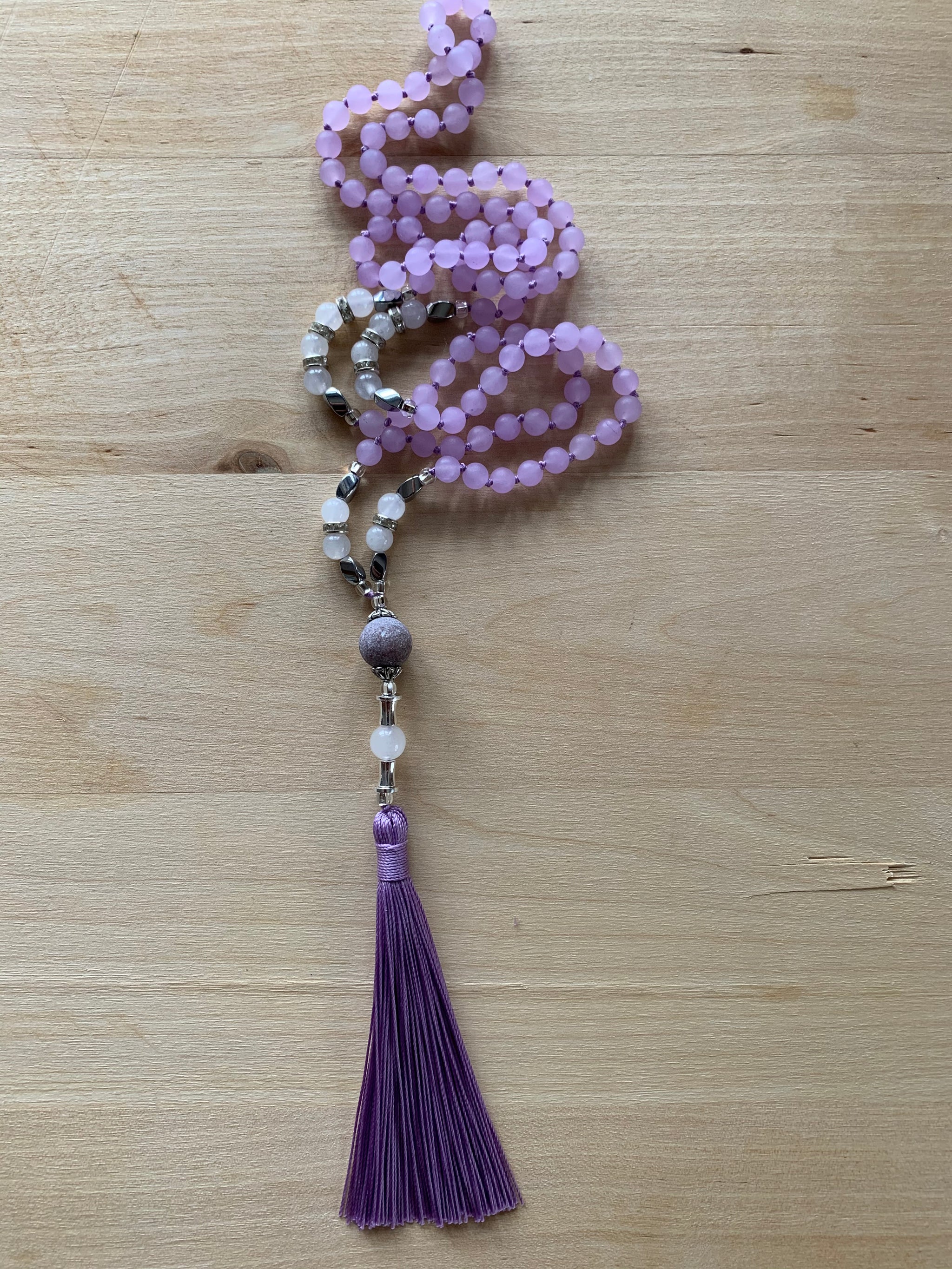 ANAHIM Lavender Jade mala necklace