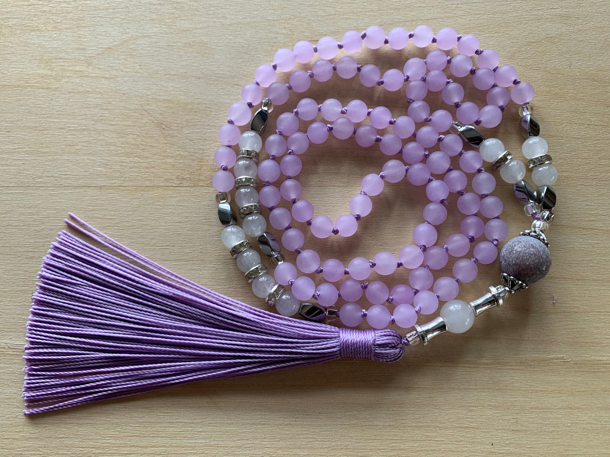 ANAHIM Lavender Jade mala necklace