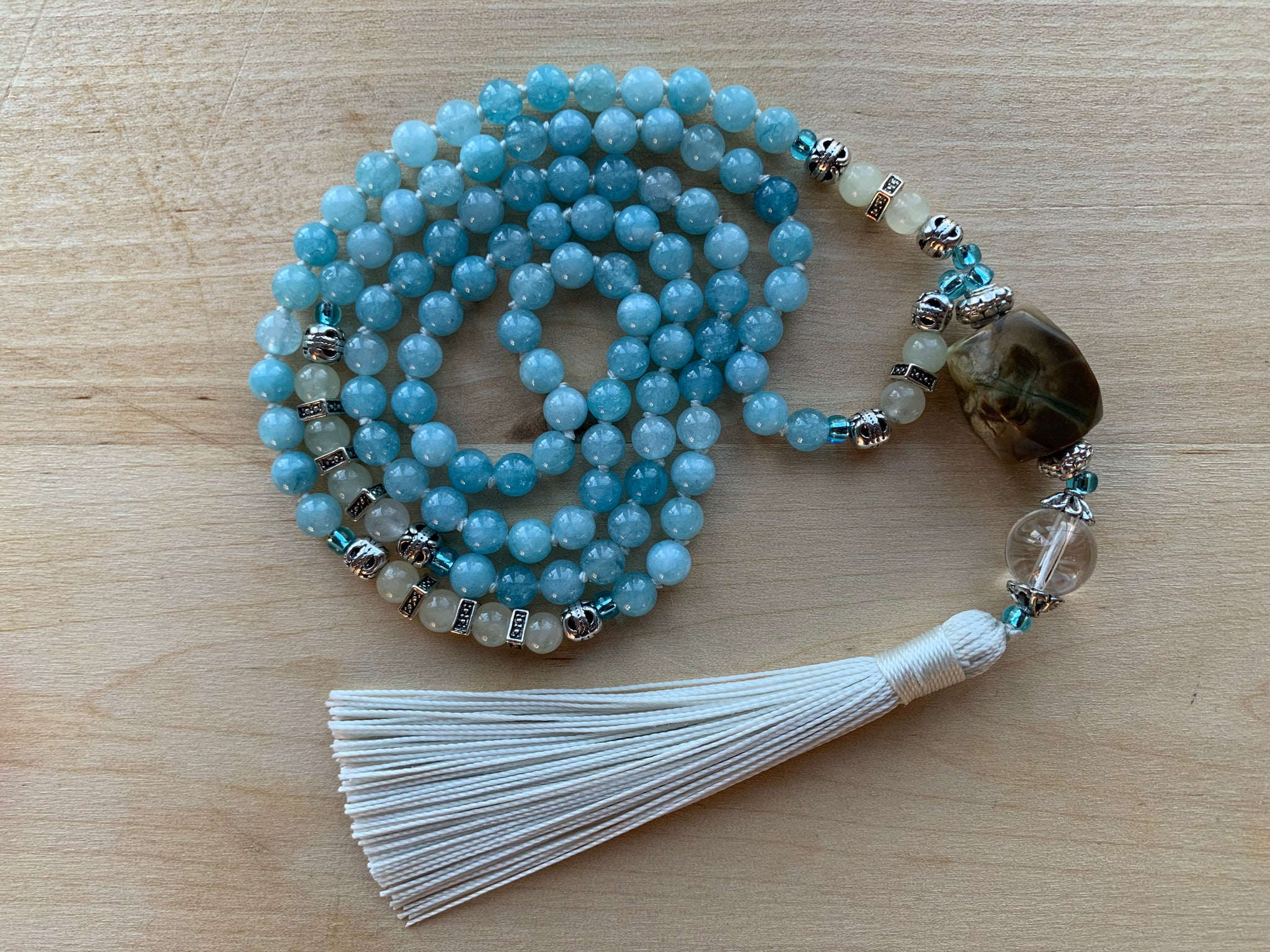 LAGUNA Blue Chalcedony and Serpentine Mala necklace