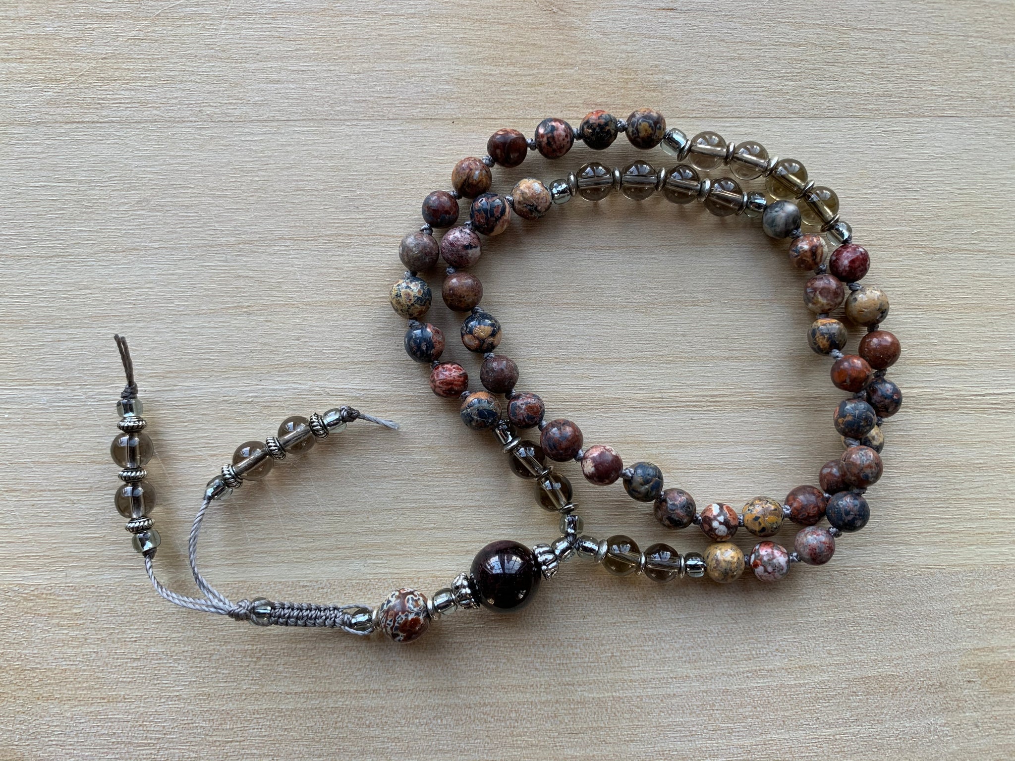 Leopardskin stone half-mala