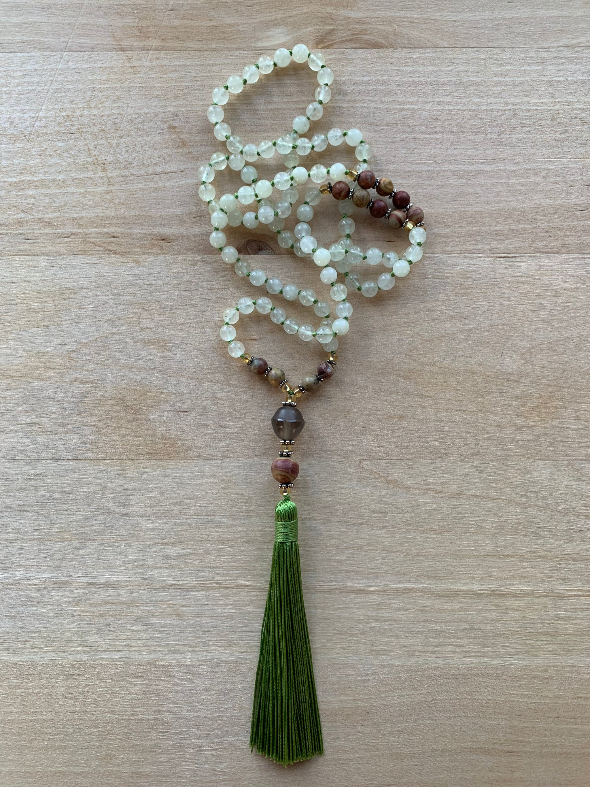 STROMBOLI Serpentine stone mala necklace for meditation