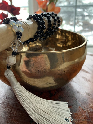 SOCCORO Black Banded Agate gemstone mala necklace for meditation